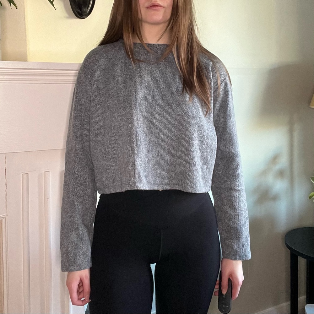 ZARA | Women’s Cropped Crewneck Sweater Top Dark Grey Large